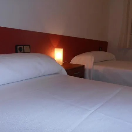 ゲストハウス Hostal Tivissa