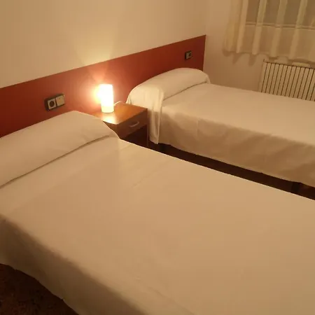 Apartment Hostal Braseria Tivissa *
