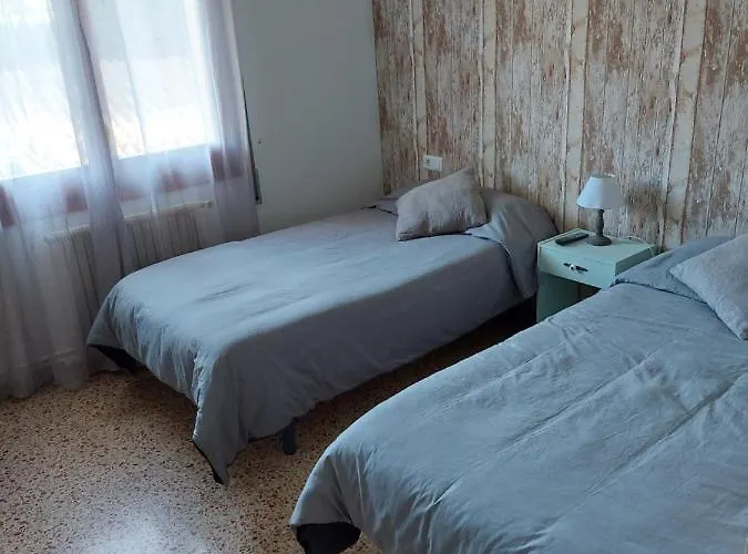 Hostal Braseria Tivissa Lägenhet