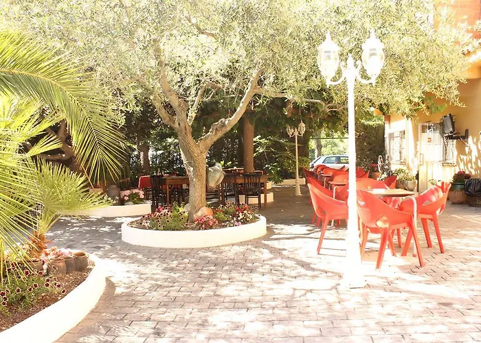 Hostal Braseria Tivissa * Tivissa